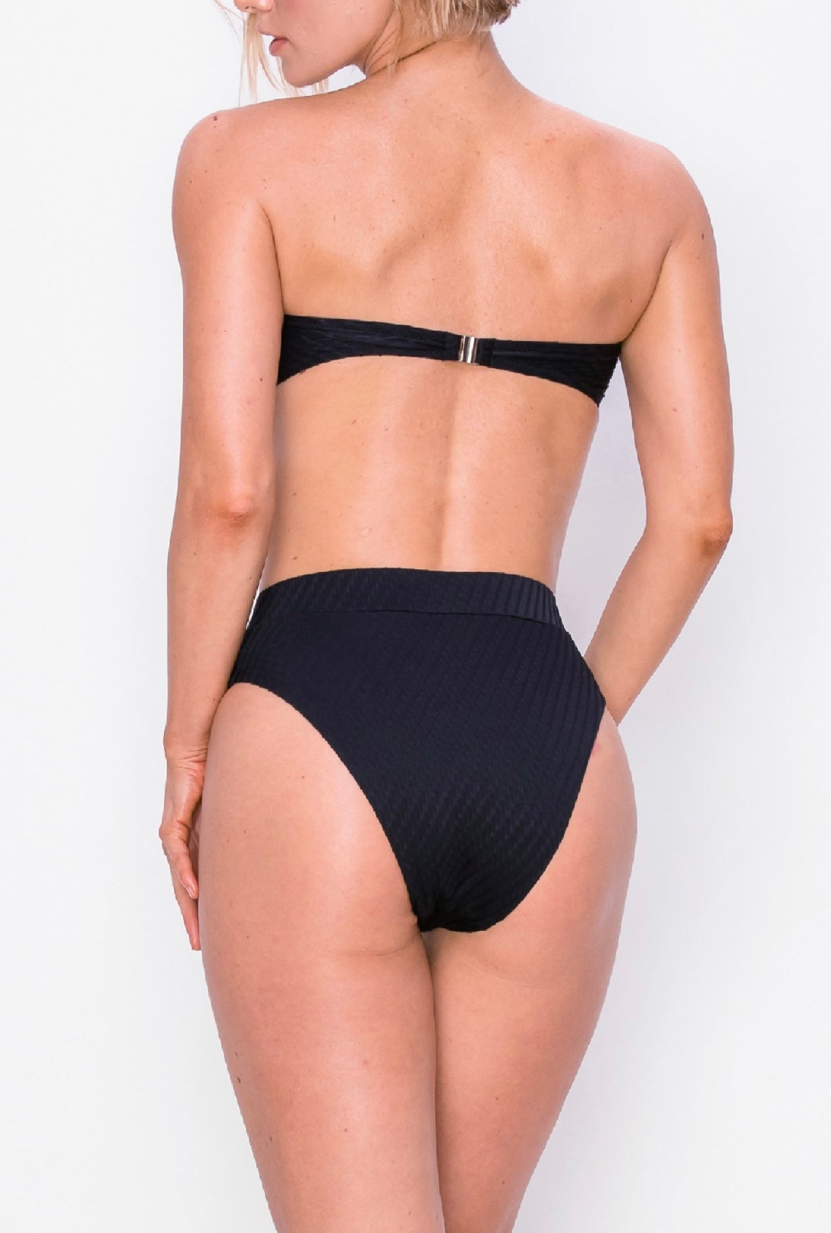 Black Knot Strapless Bikini Top